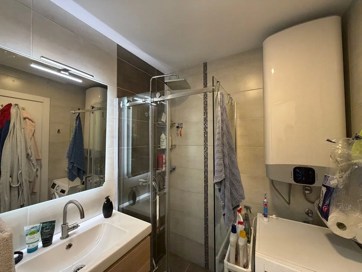 Izdavanje, trosoban stan, 75m², Vračar Hram, Vračar Sve Podlokacije