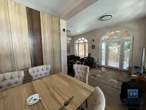 Prodaja, kuća, 400m², Centar, Jagodina - image 7