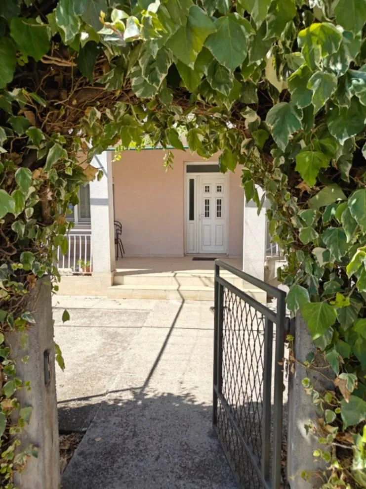 Rent, two bedroom apartment, 90m², Stari Aerodrom, Podgorica