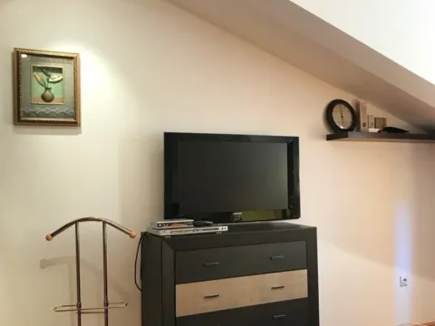 Sale, two bedroom apartment, 67m², Dobrota, Kotor - image 4