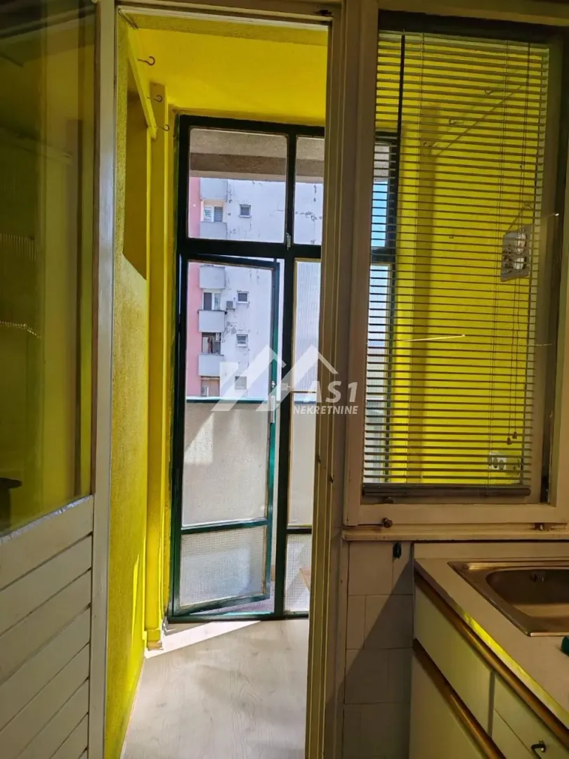 Izdavanje, dvosoban stan, 53m², Detelinara, Novi Sad Sve Podlokacije
