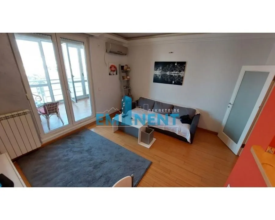 Izdavanje, dvosoban stan, 60m², Zvezdara Sve Podlokacije, Beograd
