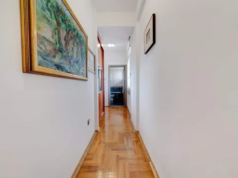 Prodaja, dvosoban stan, 84m², Centar, Podgorica - image 2