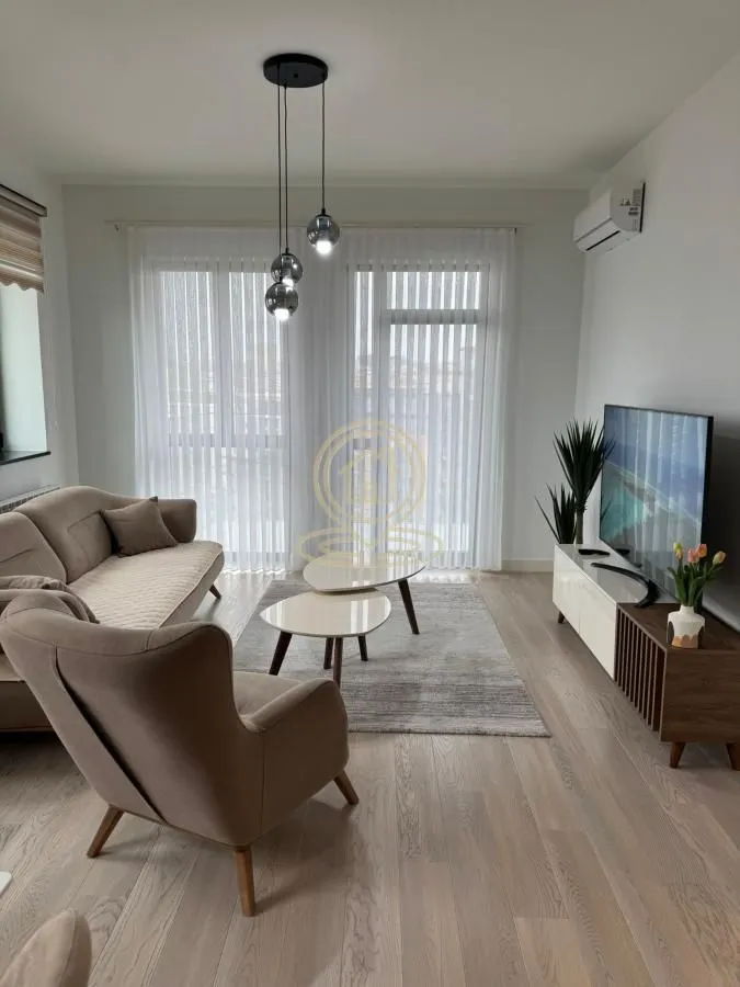 Rent, four bedroom apartment, 110m², Savski Venac, Beograd