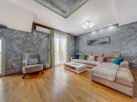 Prodaja, trosoban stan, 113m², Ljubović, Podgorica