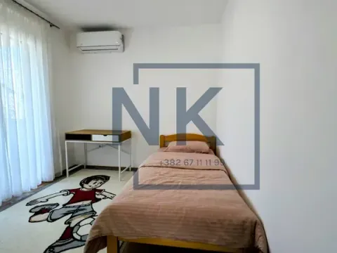 Izdavanje, trosoban stan, 100m², Zagorič, Podgorica - image 12