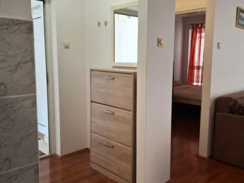 Rent, one bedroom apartment, 54m², Adok, Budva - image 5