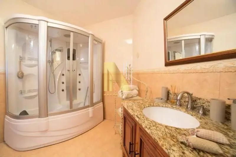 Sale, house, 469m², Tatarsko brdo, Petrovaradin