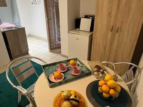 Izdavanje, jednosoban stan, 42m², Budva, Crna Gora - image 14