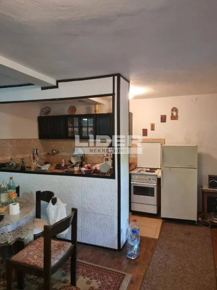 Prodaja, kuća, 260m², Srebrno jezero, Veliko Gradište