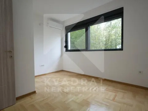 Izdavanje, poslovni prostor, 95m², Pod Goricom, Podgorica - image 5