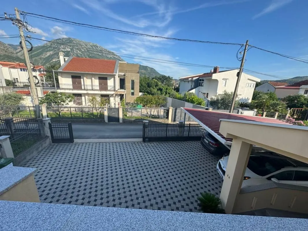 Rent, two bedroom apartment, 80m², Bjeliši, Bar
