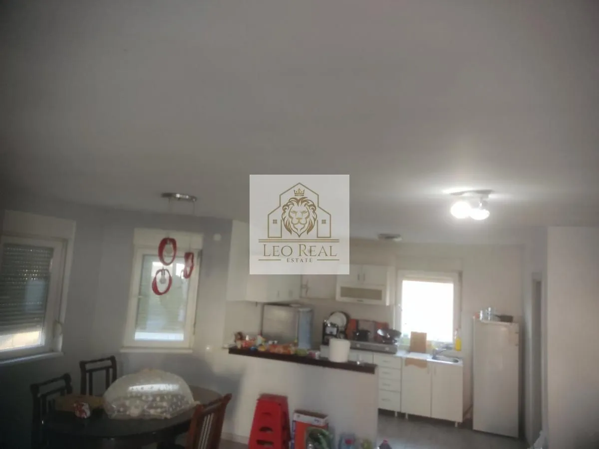 Prodaja, kuća, 168m², Surčin, Beograd