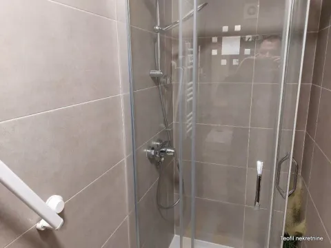 Izdavanje, dvosoban stan, 51m², Zemun Sve Podlokacije, Beograd - image 13