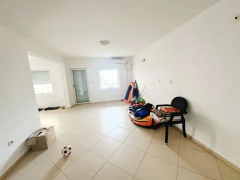 Sale, one bedroom apartment, 38m², Utjeha, Bar - image 4