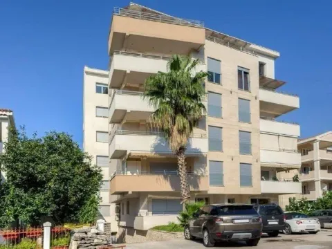 Sale, one bedroom apartment, 61m², Centar, Budva - image 7