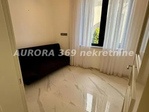 Rent, three bedroom apartment, 100m², Tatarsko brdo, Petrovaradin - image 19