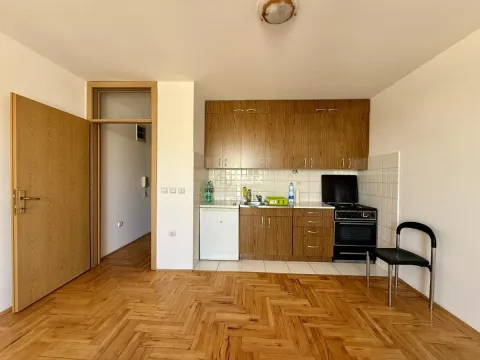 Rent, studio apartment, 30m², Medijana, Niš - image 4