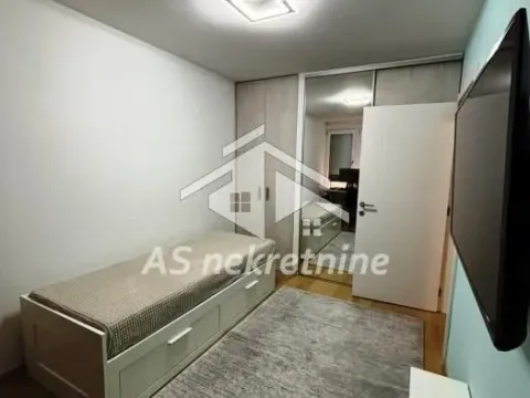 Izdavanje, trosoban stan, 78m², Novi Beograd Blok 22, Novi Beograd Sve Podlokacije - image 8