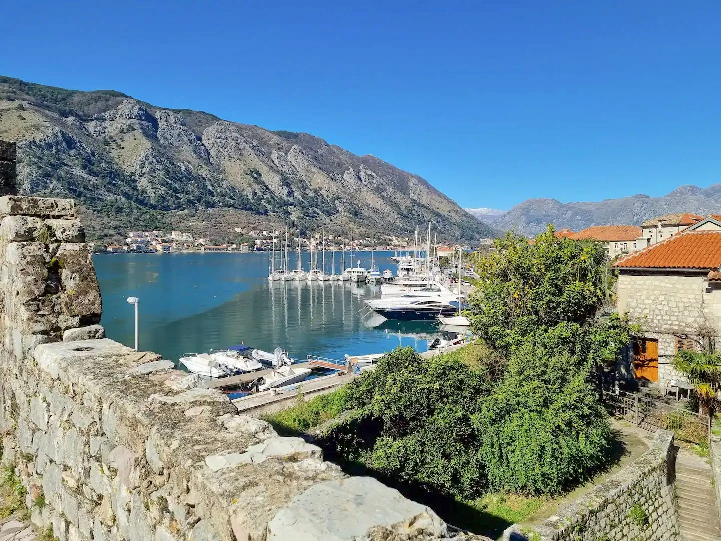 Prodaja, jednosoban stan, 42m², Stari Grad Kotor, Kotor