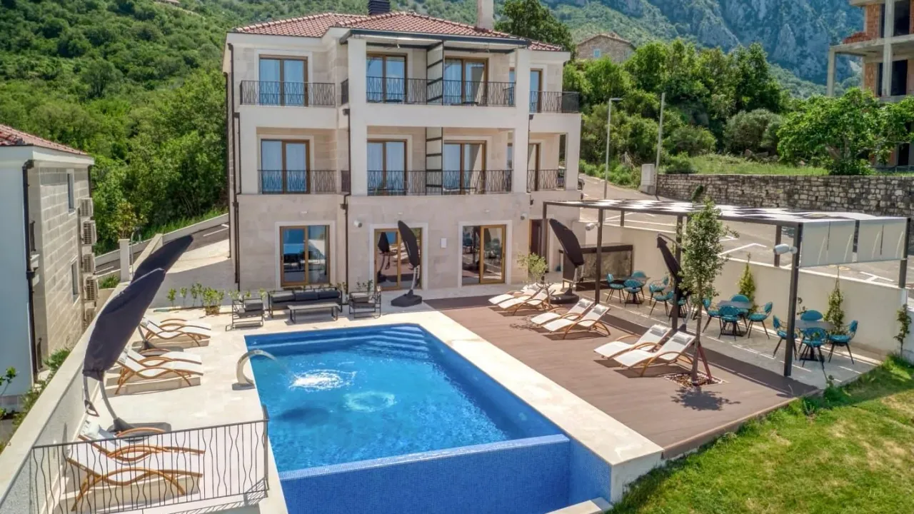 Sale, hospitality venue, 450m², Tudorovići, Budva