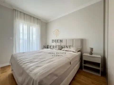 Izdavanje, jednosoban stan, 50m², Central Point, Podgorica - image 13