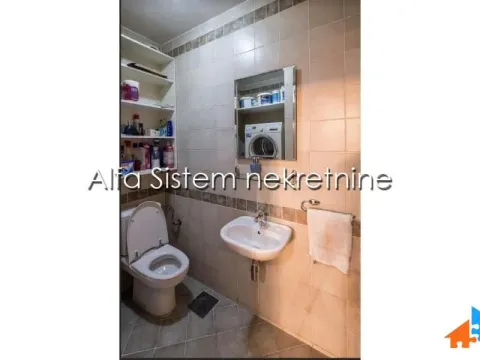 Izdavanje, kuća, 300m², Savski Venac, Beograd - image 8