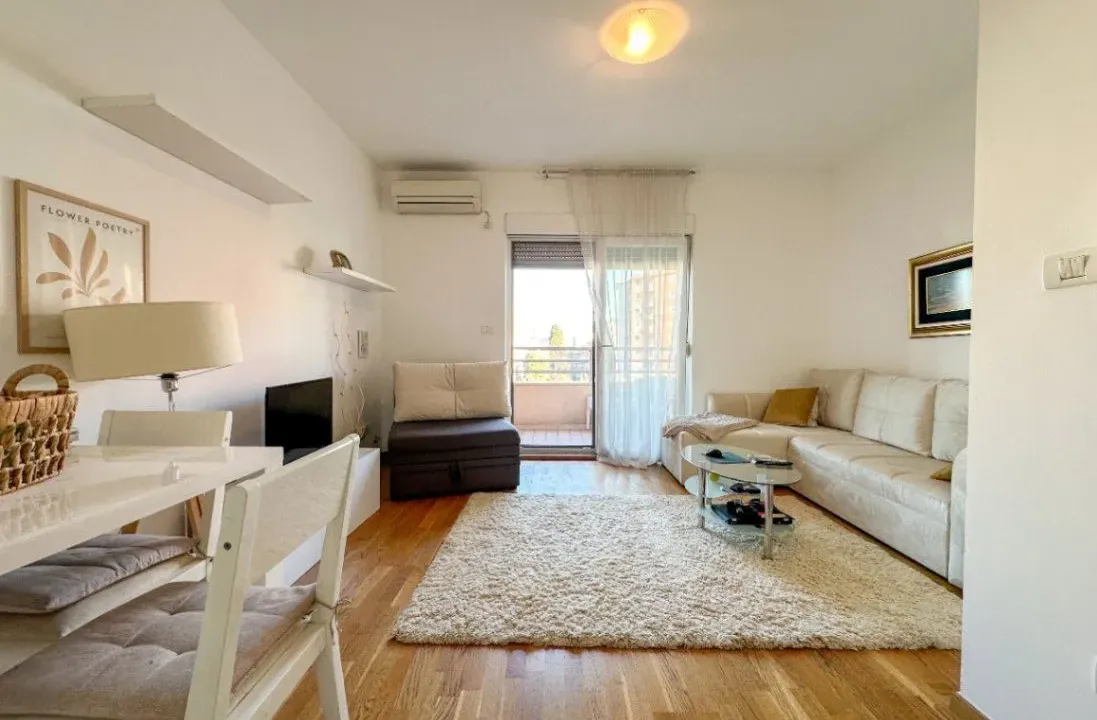 Izdavanje, garsonjera, 35m², City Kvart, Podgorica