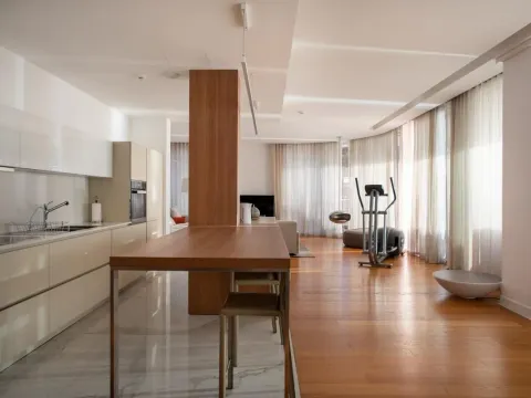 Izdavanje, dvosoban stan, 508m², Centar, Budva - image 3