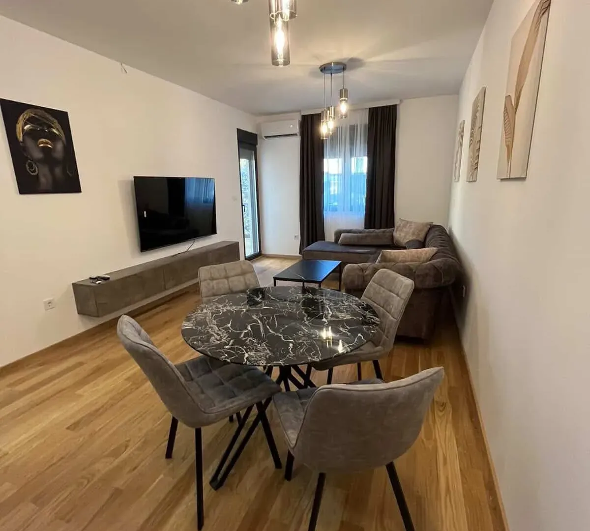 Izdavanje, jednosoban stan, 45m², City Kvart, Podgorica