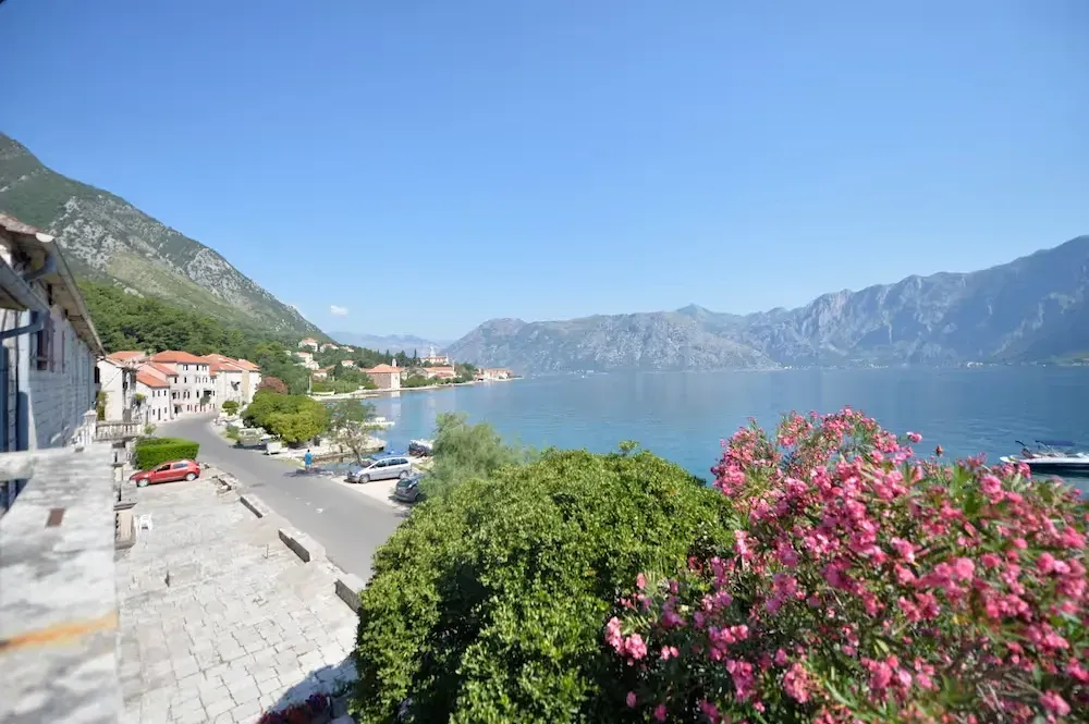 Sale, house, 172m², Kotor, Crna Gora