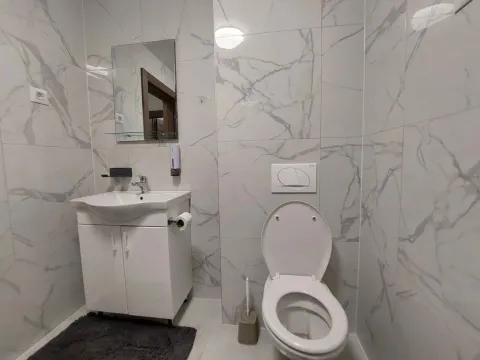 Rent, two bedroom apartment, 70m², Radanovići, Kotor - image 10