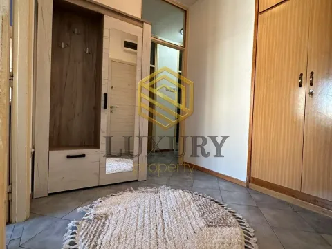 Izdavanje, dvosoban stan, 70m², Gintaš, Podgorica - image 8