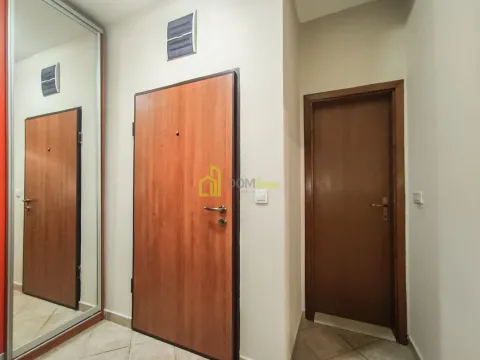 Izdavanje, jednosoban stan, 54m², Momišići, Podgorica - image 11