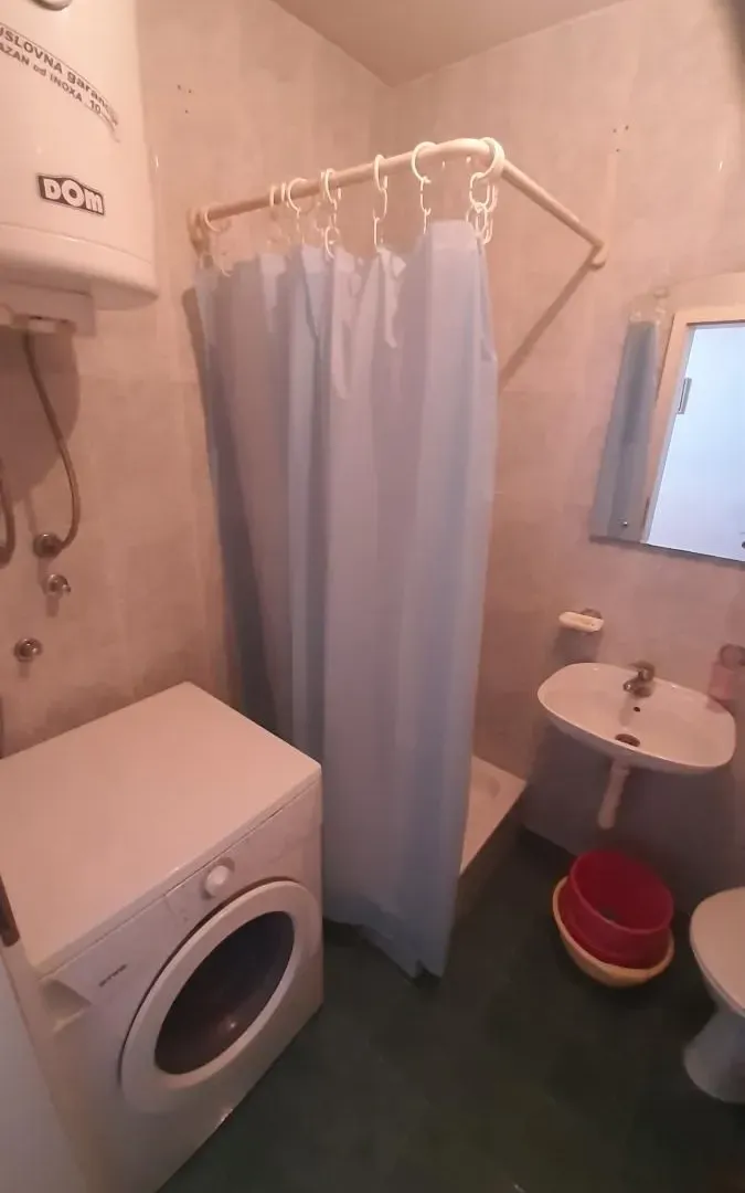 Izdavanje, jednosoban stan, 45m², Centar, Novi Sad