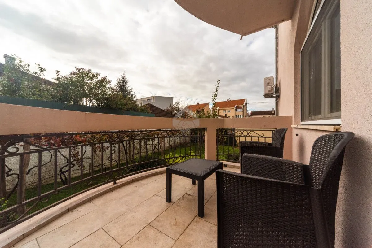 Rent, four bedroom apartment, 180m², Tološi, Podgorica