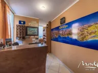 Prodaja,  ugostiteljski objekat, 450m2, Bečići, Budva