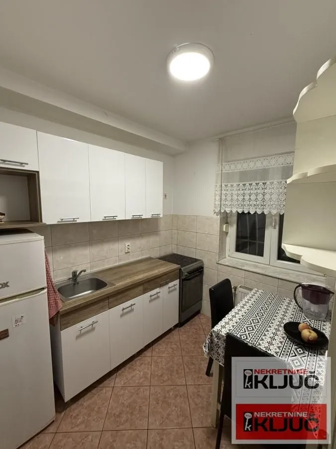 Izdavanje, jednosoban stan, 29m², Sajmište, Novi Sad