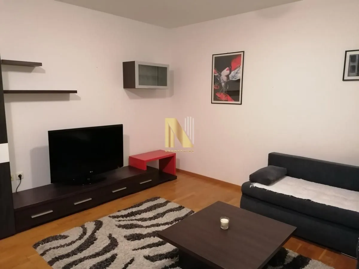 Rent, studio apartment, 28m², Bulevar Oslobodjenja, Novi Sad Sve Podlokacije