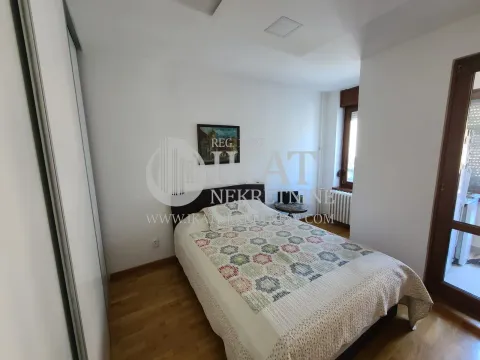 Prodaja, četvorosoban stan, 102m², Kalenić Pijaca, Vračar Sve Podlokacije - image 7