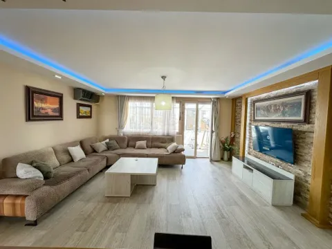 Rent, three bedroom apartment, 150m², Zabjelo, Podgorica - image 2
