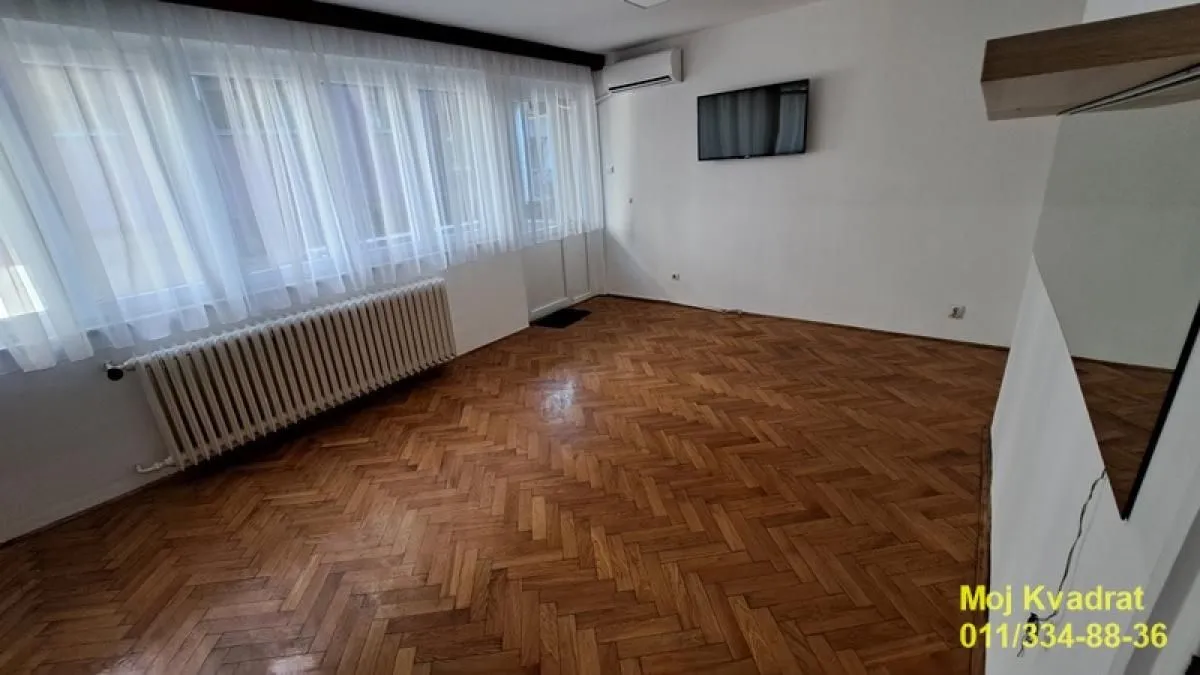 Rent, office space, 60m², Kalenić Pijaca, Vračar Sve Podlokacije