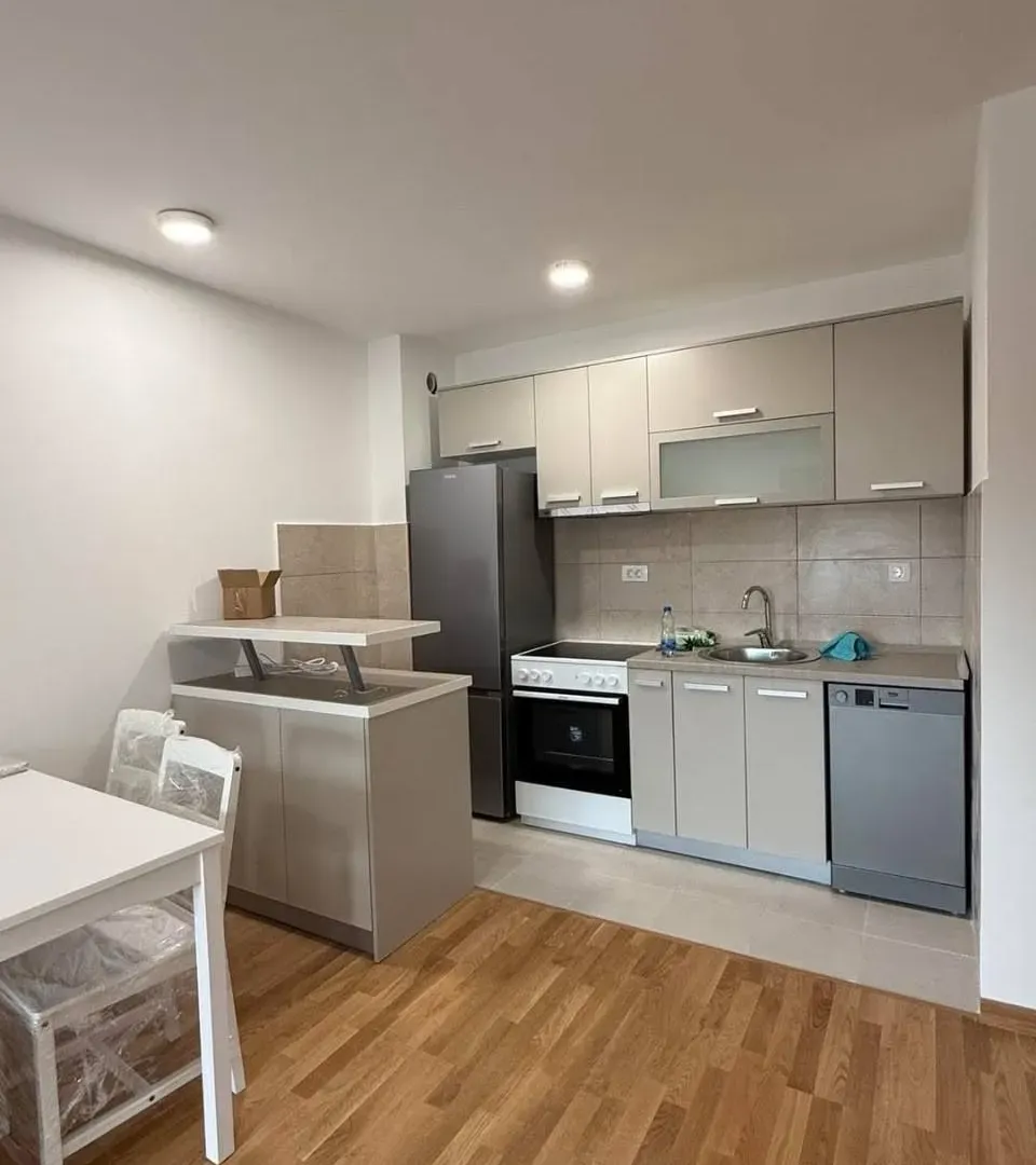 Rent, one bedroom apartment, 38m², Stari Aerodrom, Podgorica