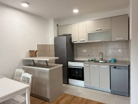Rent, one bedroom apartment, 38m², Stari Aerodrom, Podgorica - image 7