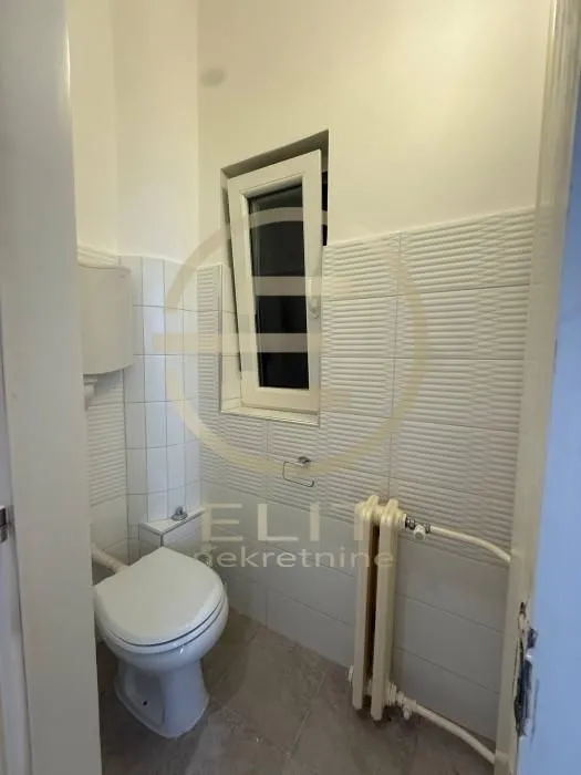 Prodaja, stan, 112m², Centar, Novi Sad