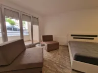 Rent, studio apartment, 40m², Bečići, Budva - image 2
