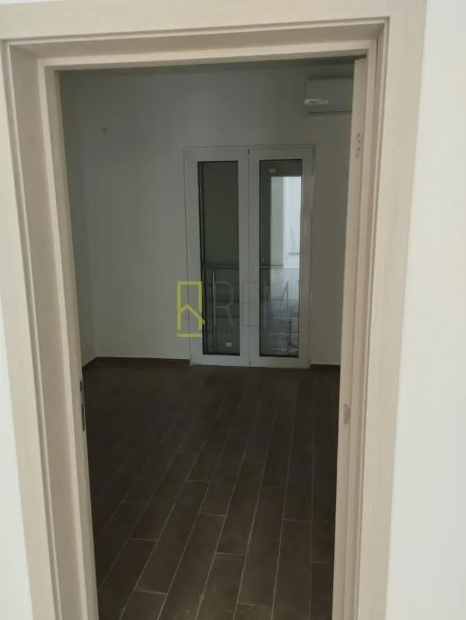 Prodaja, dvosoban stan, 74m², Đenovići, Herceg Novi