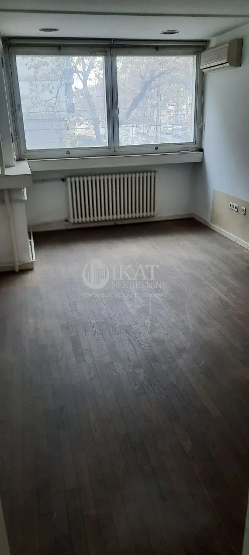 Sale, office space, 350m², Vračar Sve Podlokacije, Beograd