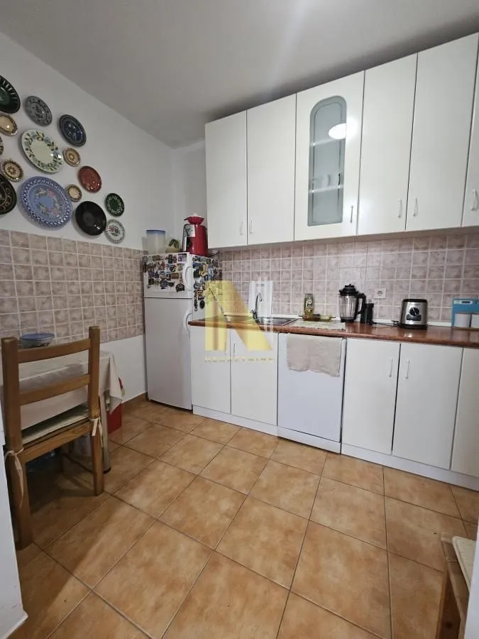 Izdavanje, trosoban stan, 69m², Grbavica, Novi Sad Sve Podlokacije