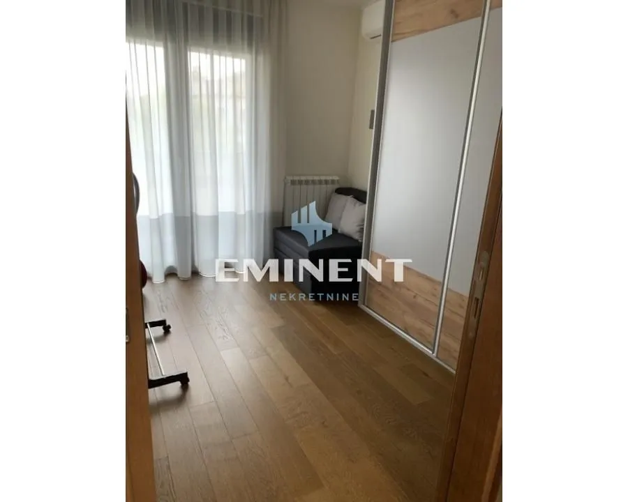 Rent, three bedroom apartment, 90m², Čukarica, Beograd